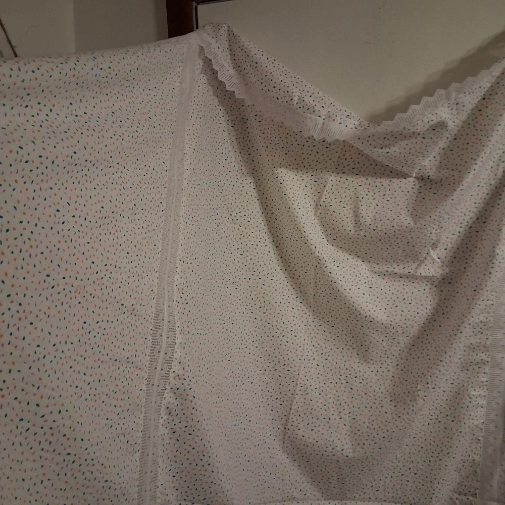 Vintage 90s Crepe Fabric Tablecloth Bright Color Speckled‎ Lace Lg Easter Spring